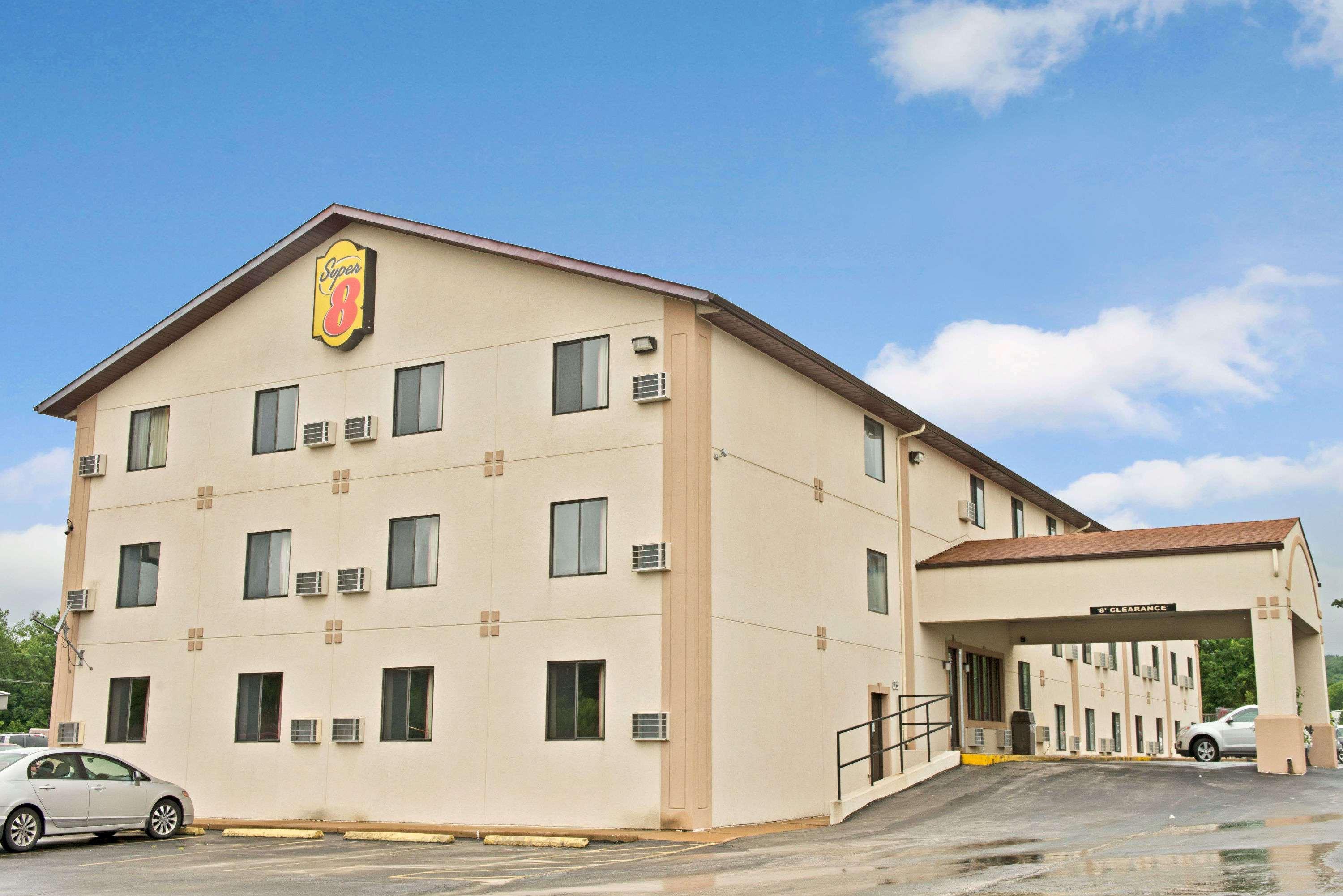 Hotel Super 8 By Wyndham Eureka/Six Flags Nearby Exterior foto