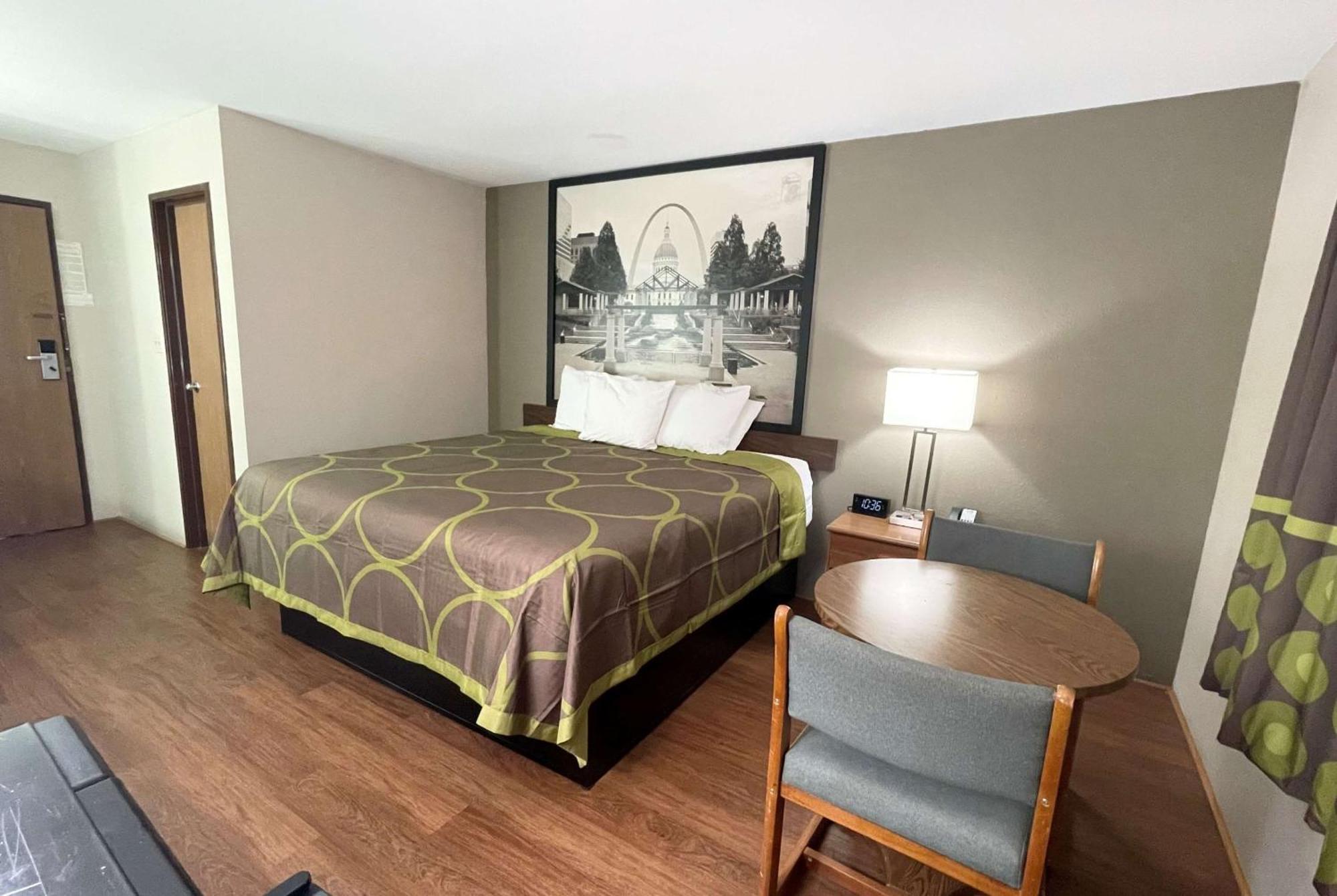 Hotel Super 8 By Wyndham Eureka/Six Flags Nearby Exterior foto